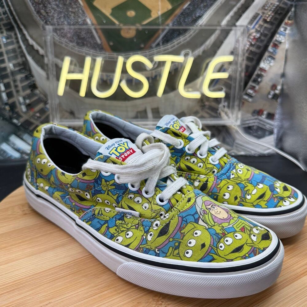 Vans Era Toy Story Aliens Women’s 9/ Men’s 7.5